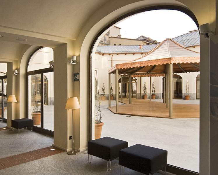 Nh Collection Santo Stefano Hotel 4*